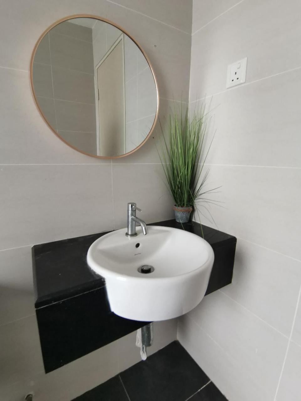 Exclusive At Residence, Apartment