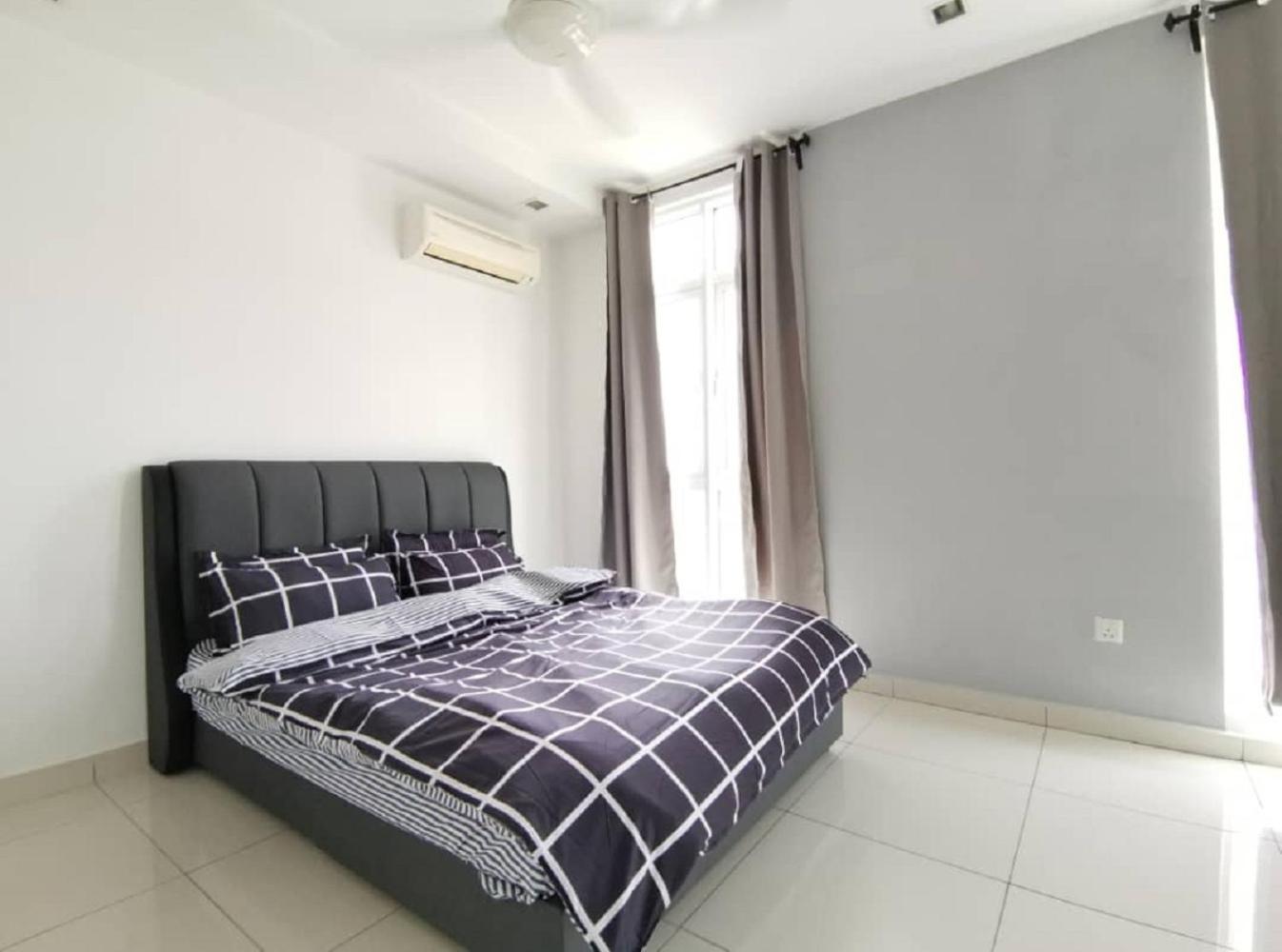 Exclusive At Residence, *