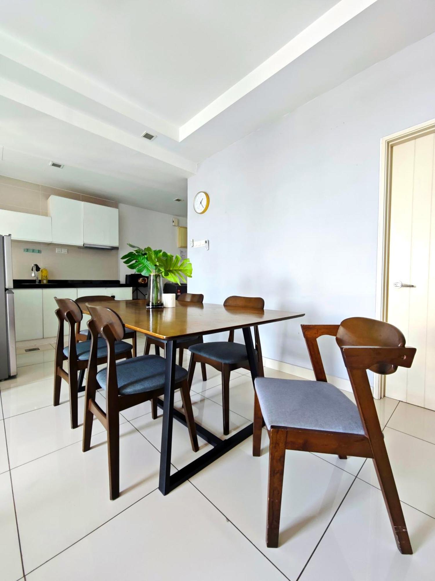 Exclusive At Residence, Apartment